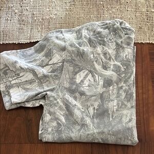 Gray Hollister Camouflage T-Shirt